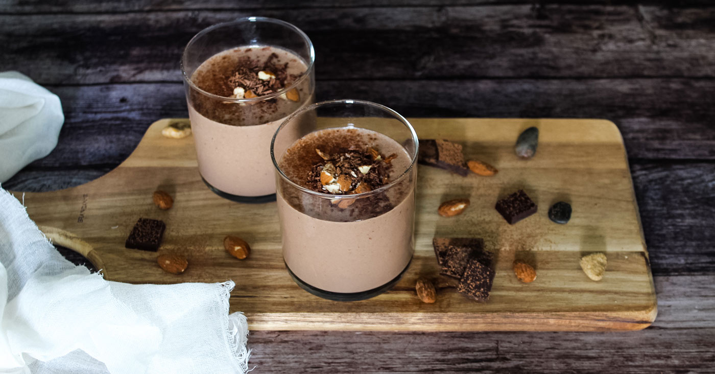Chocolate-Banana-Almond-Smoothie