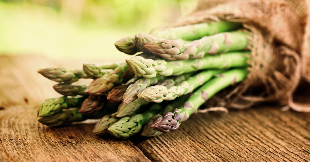 Orange steamed asparagus and artichoke hearts Recipe