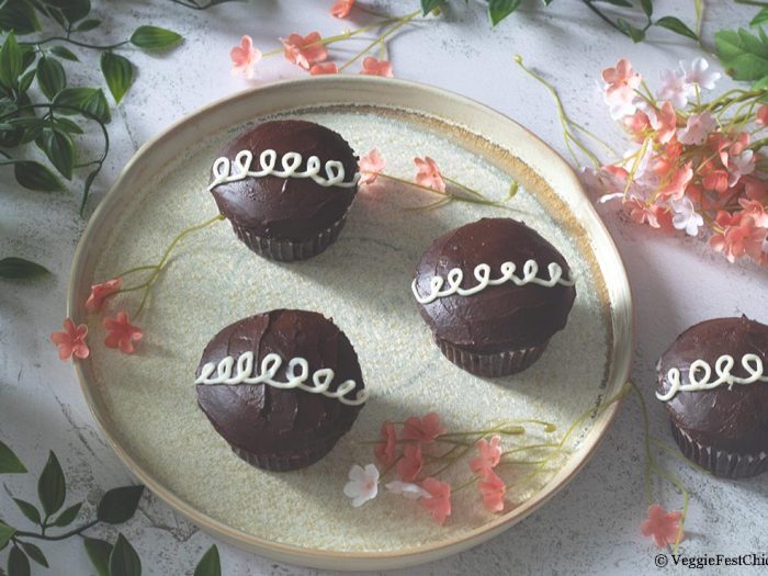 Hostess-Chocolate-Cupcakes.-wb