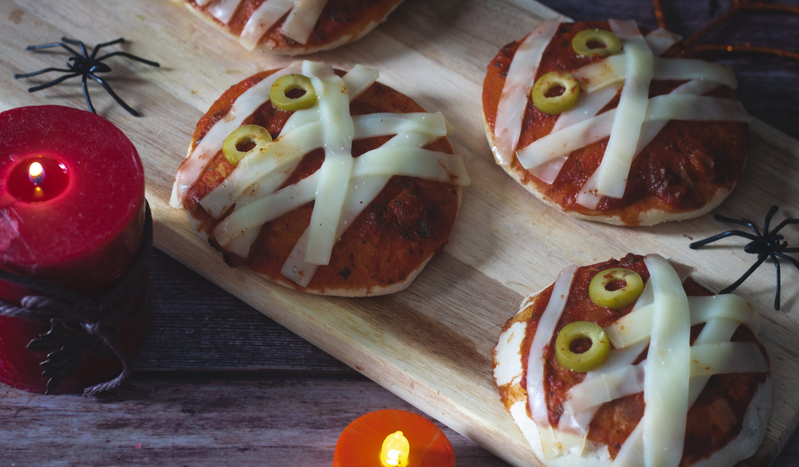 mummy-pizzas
