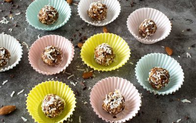 Almond-Spice-Cacao-Balls