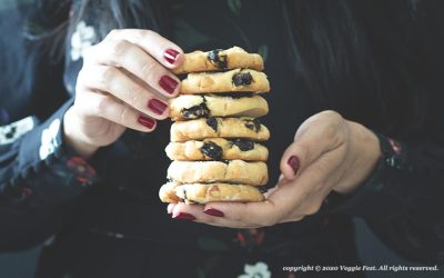 Cherry-Macadamia-Nut-Cookies-wb
